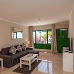 Bandama 14! 2 Bedroom Newly Renovated Bungalow, Pocillos, Puerto Del Carmen. Semesterbostad *