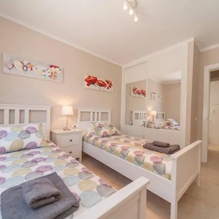 Bandama 14! 2 Bedroom Newly Renovated Bungalow, Pocillos, Puerto Del Carmen. Дом отдыха Пуэрто дель Кармен