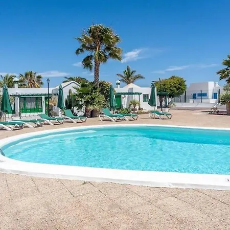 Prázdninový dům Bandama 14! 2 Bedroom Newly Renovated Bungalow, Pocillos, Puerto Del Carmen. Puerto del Carmen (Lanzarote)