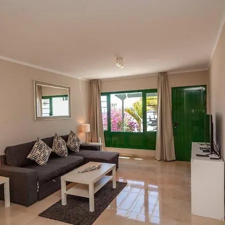 Bandama 14! 2 Bedroom Newly Renovated Bungalow, Pocillos, Puerto Del Carmen. Semesterbostad *