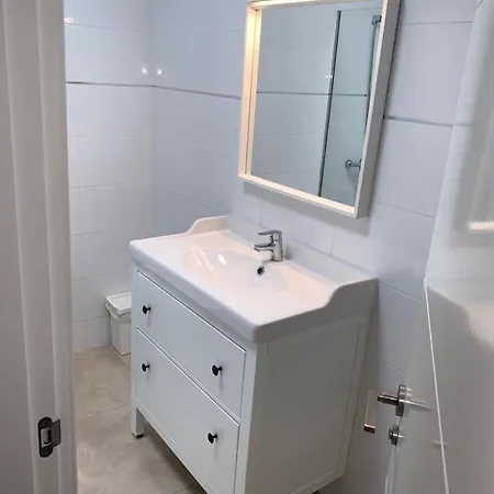 Bandama 14! 2 Bedroom Newly Renovated Bungalow, Pocillos, Puerto Del Carmen. Semesterbostad